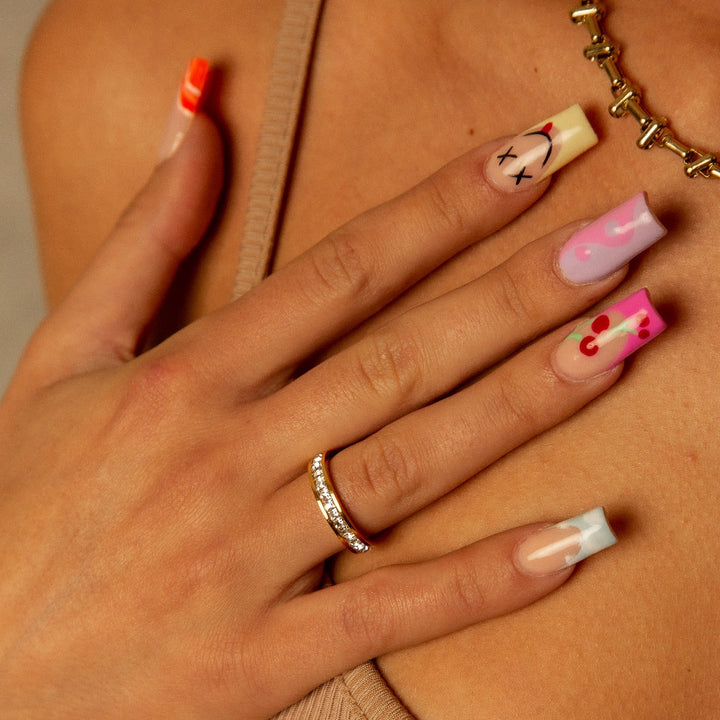 Monaco sädelev sõrm